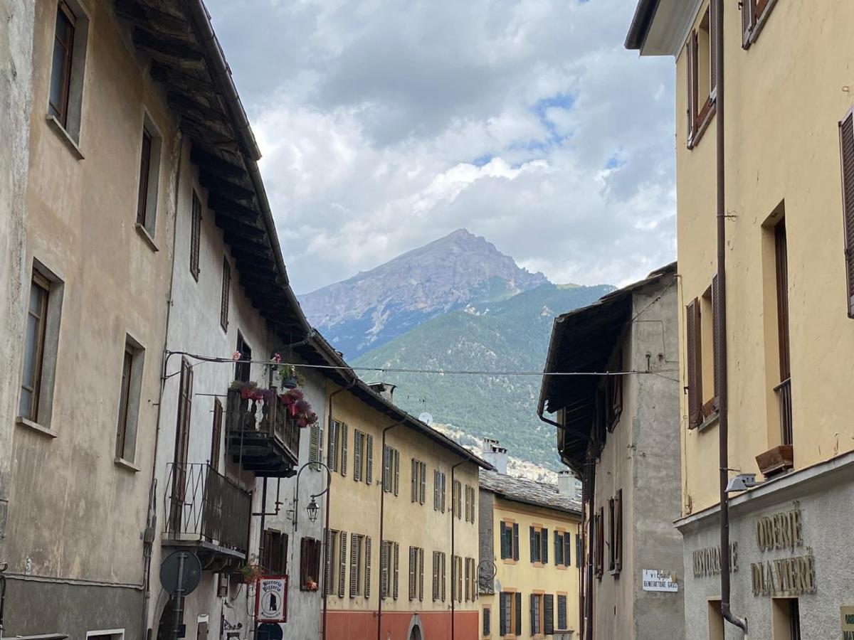 La Tana Dell'Orso Hotel Oulx Exterior foto